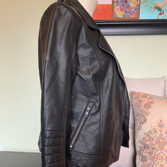 Cupcakes and Cashmere Faux Leather Moro Jacket - Picture 5 of 9